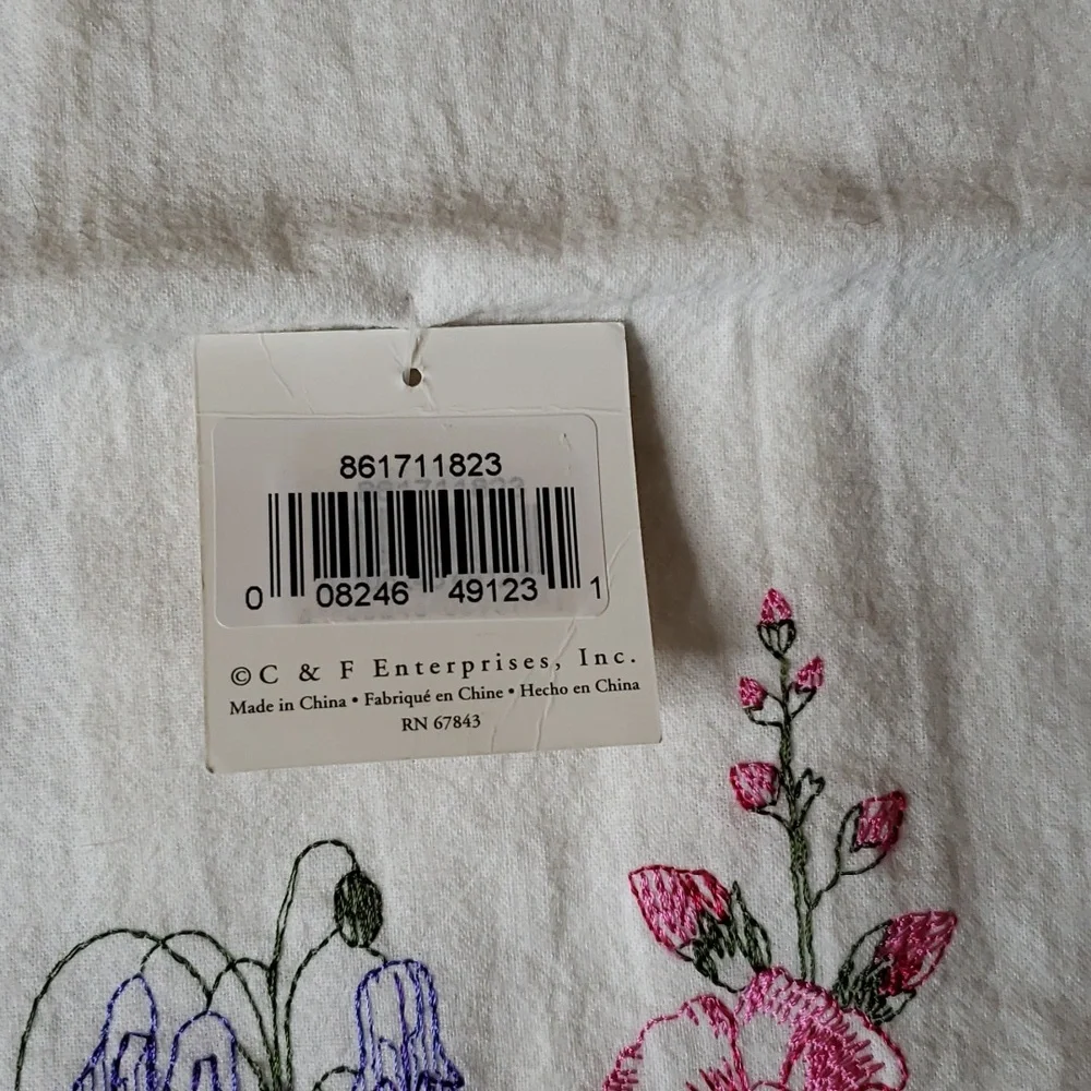 NWT C&F Floral Embroidered Flour Sack Cotton Kitchen Towel